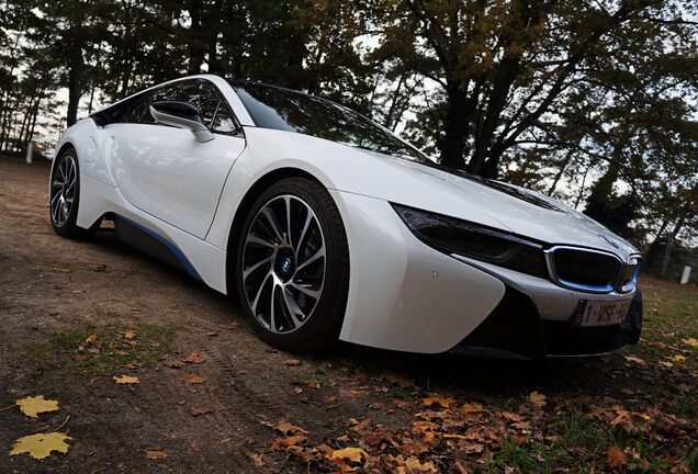 BMW i8