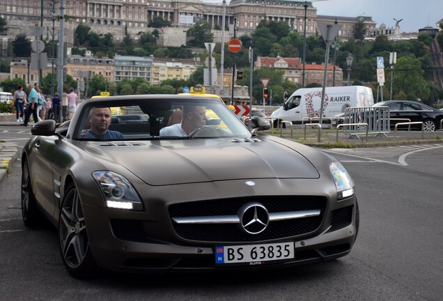 Mercedes-Benz SLS AMG Roadster