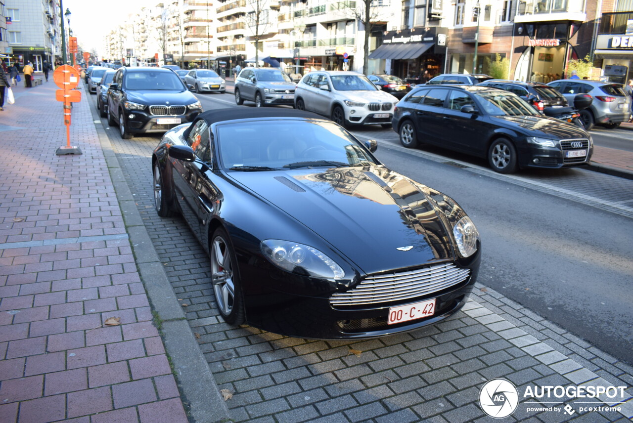 Aston Martin V8 Vantage Roadster