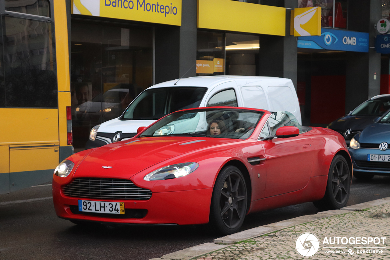 Aston Martin V8 Vantage Roadster