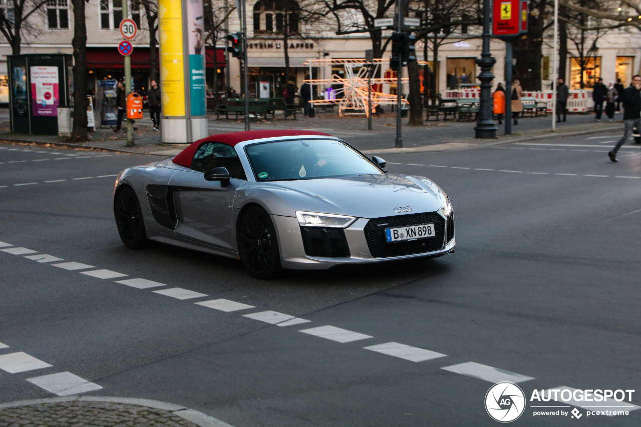 Audi R8 V10 Spyder 2016