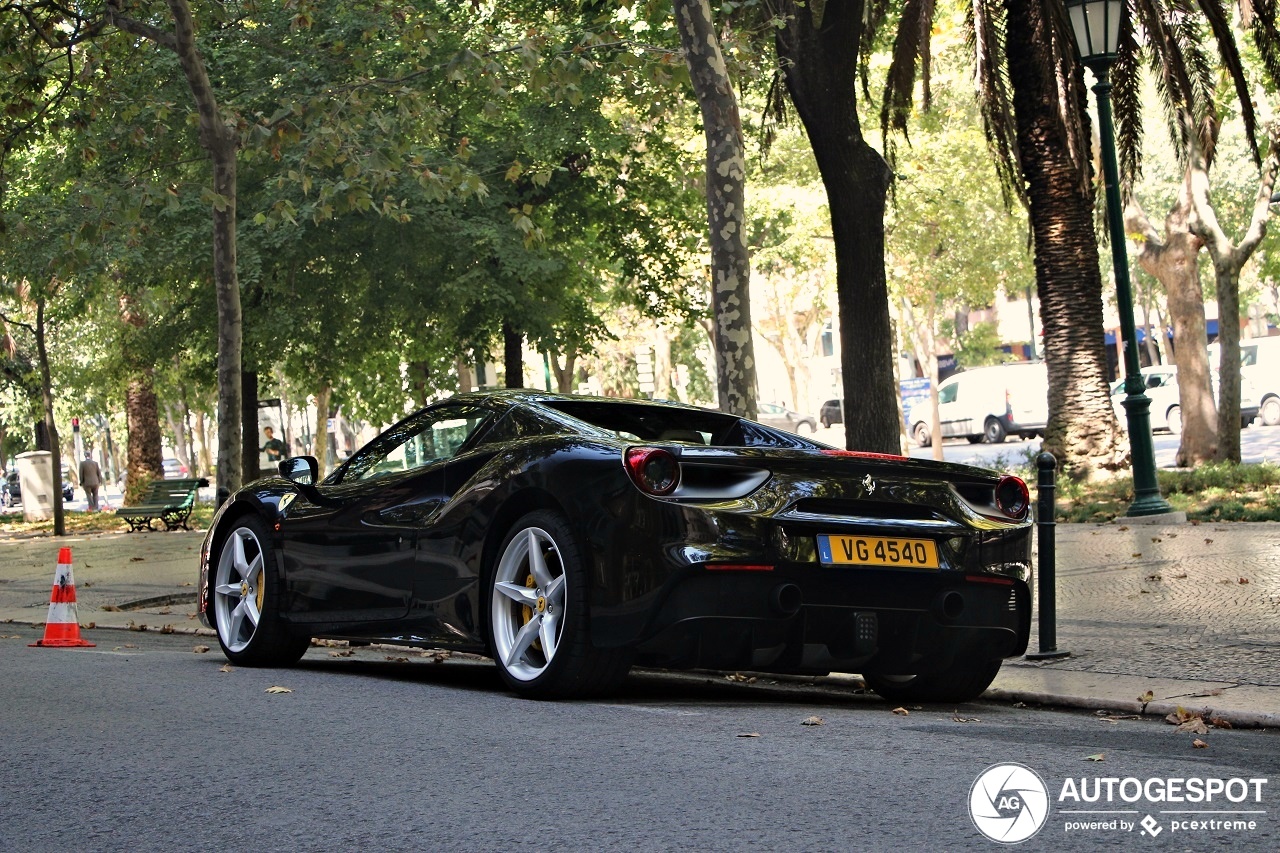 Ferrari 488 Spider