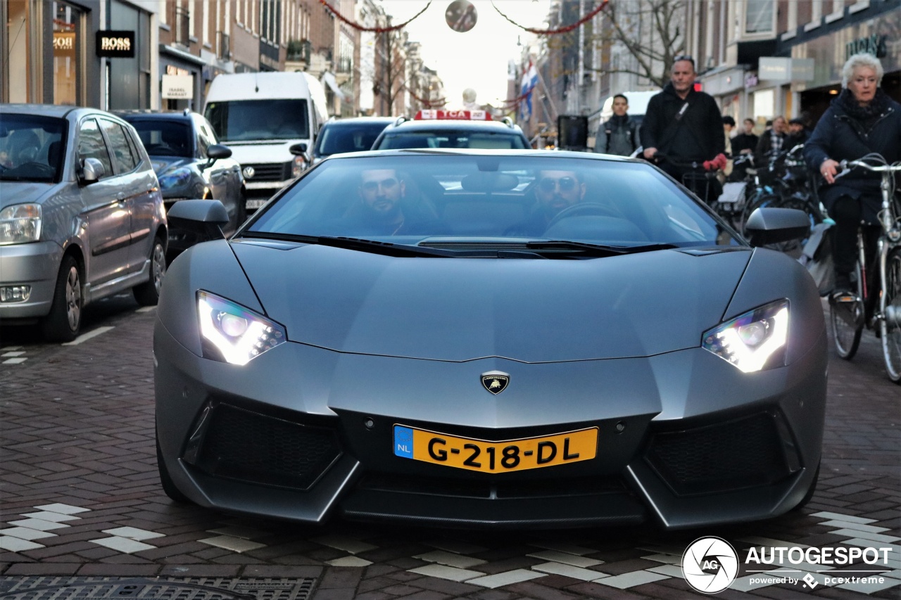 Lamborghini Aventador LP700-4 Roadster