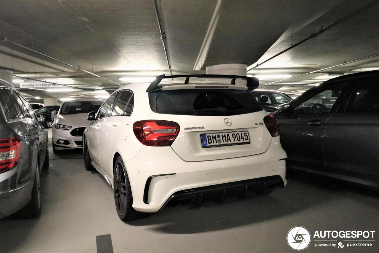 Mercedes-AMG A 45 W176 2015