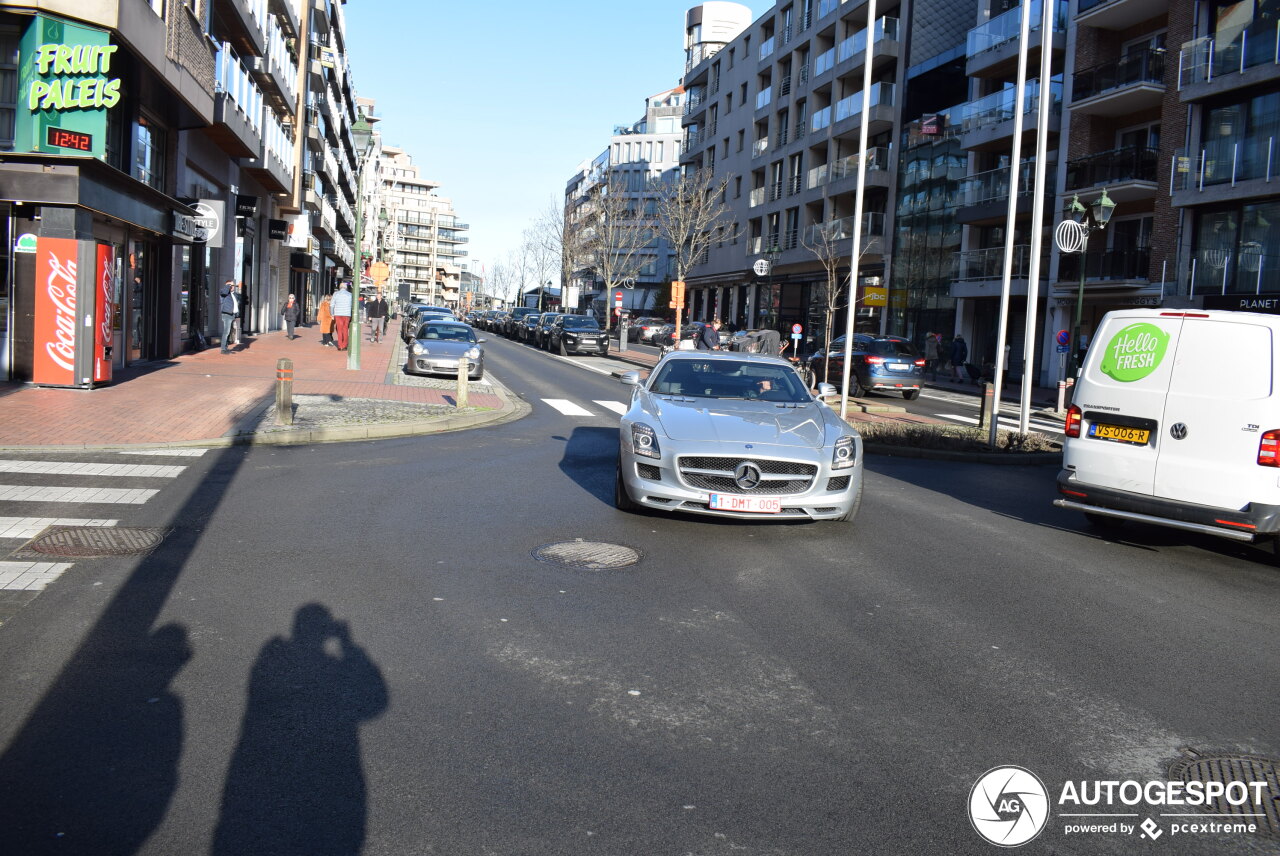 Mercedes-Benz SLS AMG