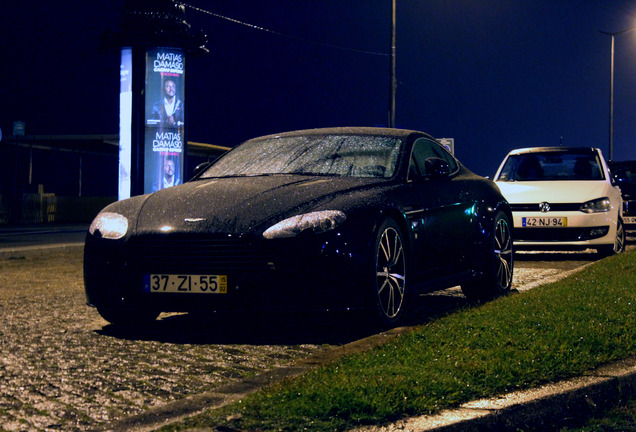 Aston Martin V8 Vantage 2012