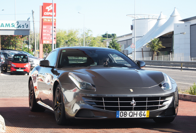 Ferrari FF