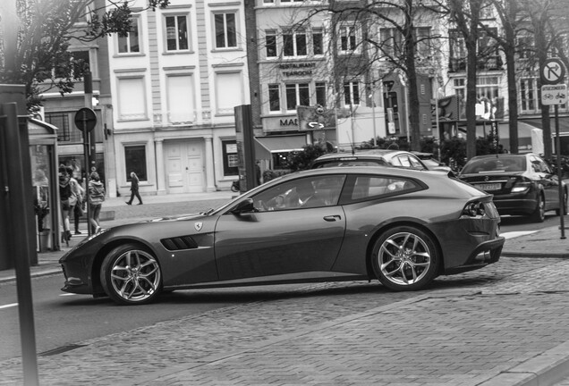 Ferrari GTC4Lusso T