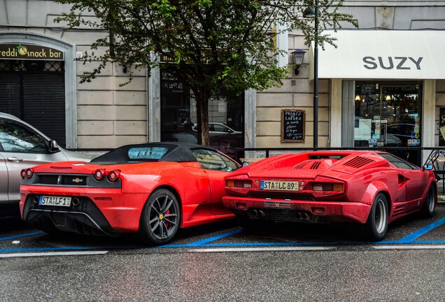 Ferrari Scuderia Spider 16M