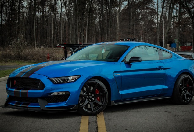 Ford Mustang Shelby GT350R 2015