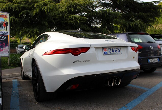 Jaguar F-TYPE S Coupé