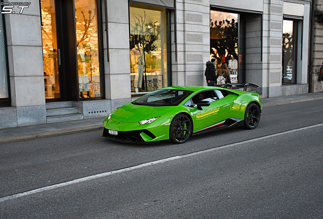 Lamborghini Huracán LP640-4 Performante