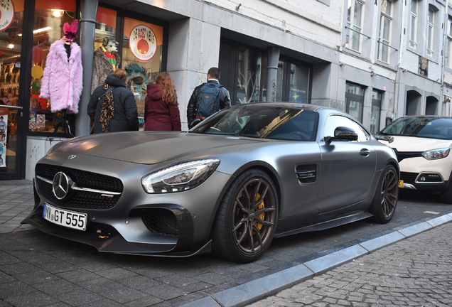 Mercedes-AMG Renntech GT S C190 Yomato Carbon