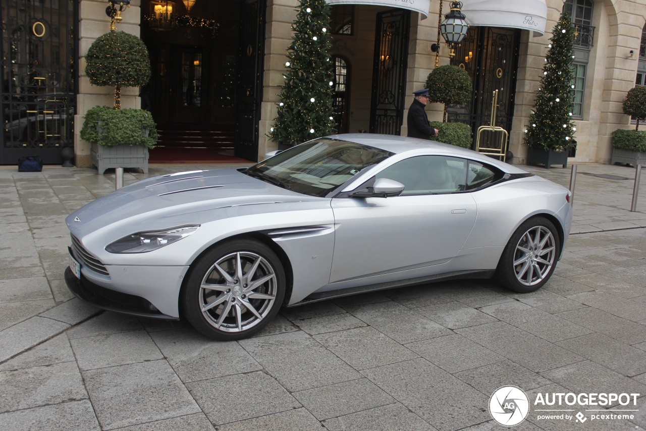 Aston Martin DB11