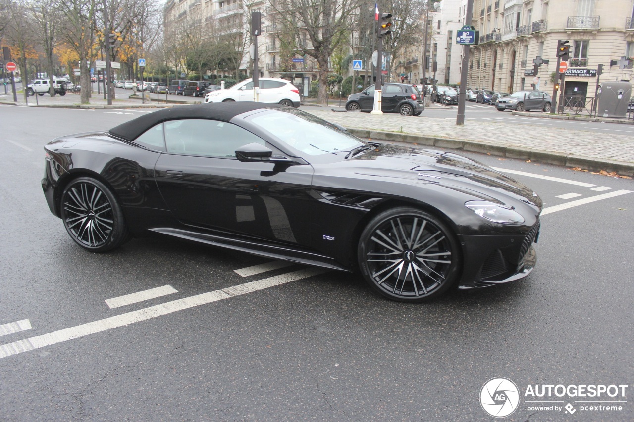 Aston Martin DBS Superleggera Volante