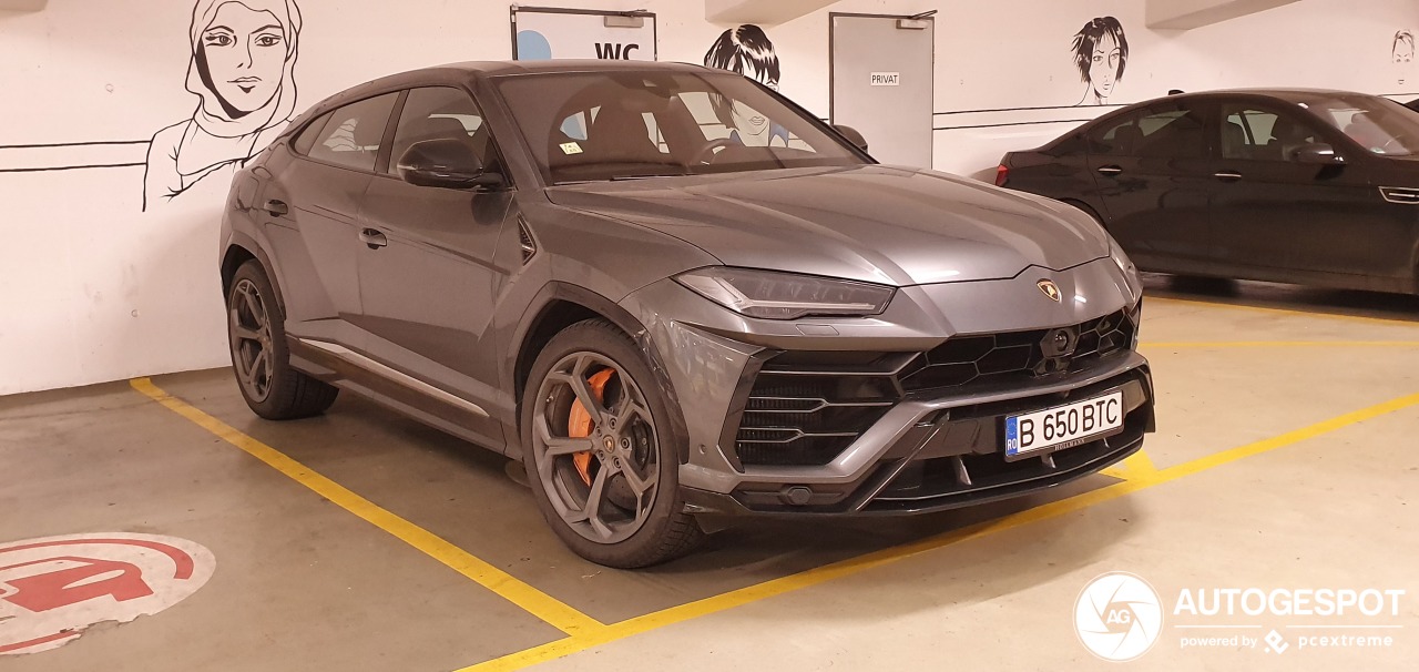 Lamborghini Urus