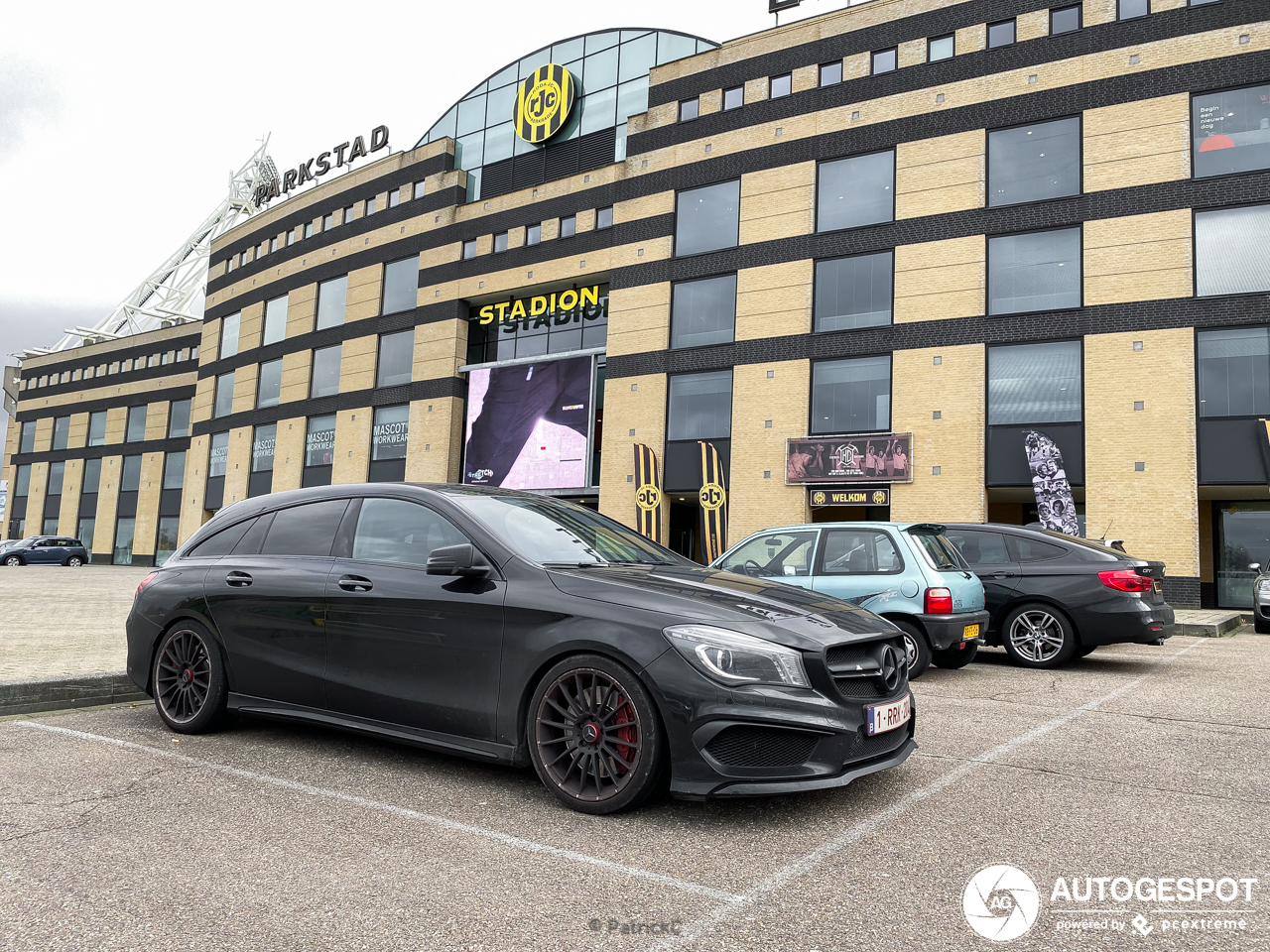 Mercedes-Benz CLA 45 AMG Shooting Brake