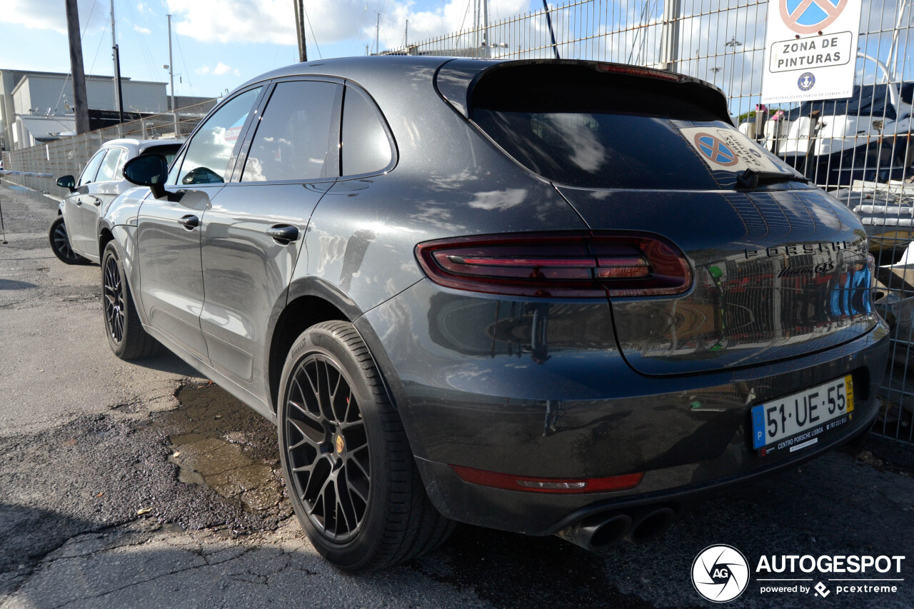 Porsche 95B Macan GTS