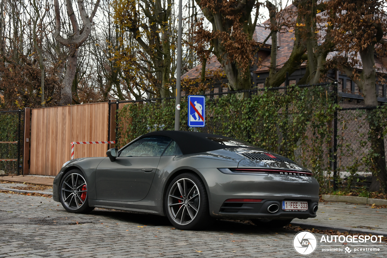 Porsche 992 Carrera 4S Cabriolet