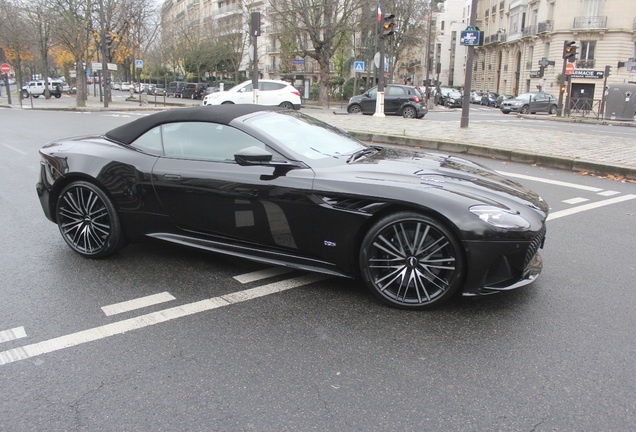 Aston Martin DBS Superleggera Volante