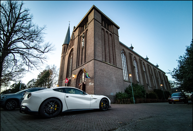 Ferrari F12berlinetta Novitec Rosso