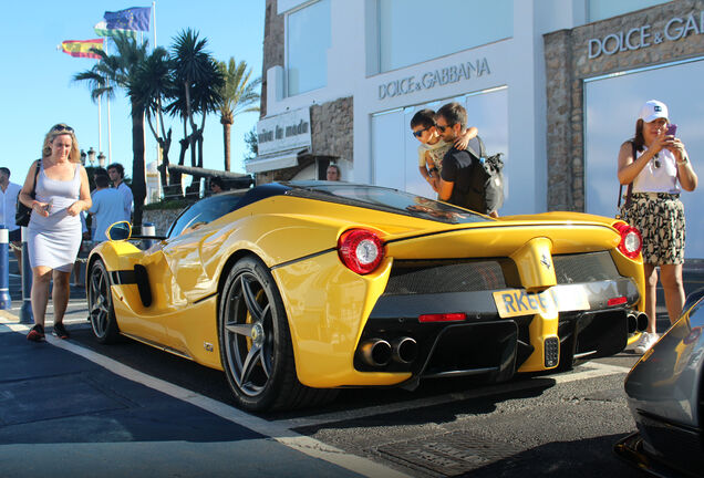 Ferrari LaFerrari Aperta