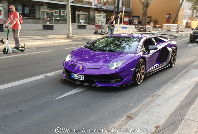 Lamborghini Aventador LP770-4 SVJ