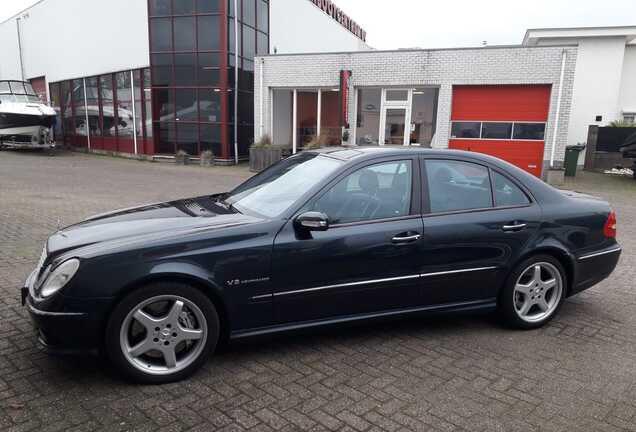 Mercedes-Benz E 55 AMG