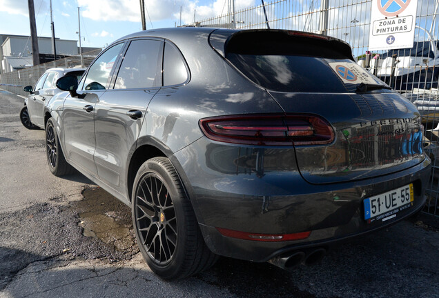 Porsche 95B Macan GTS