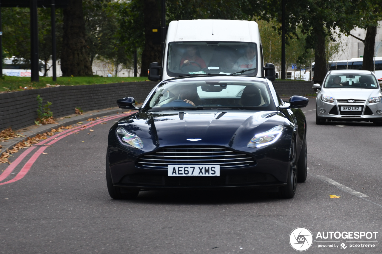 Aston Martin DB11