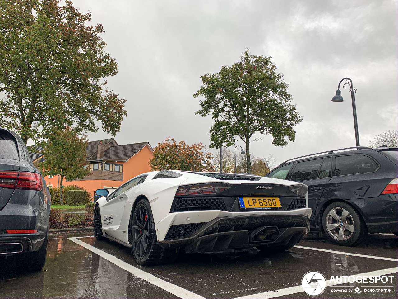 Lamborghini Aventador S LP740-4