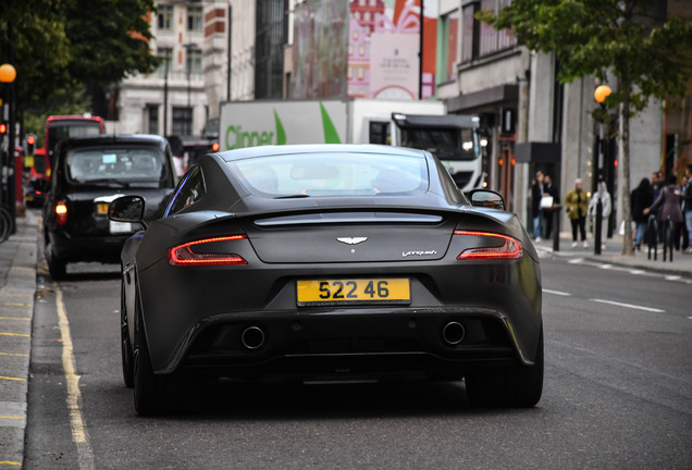 Aston Martin Vanquish 2013