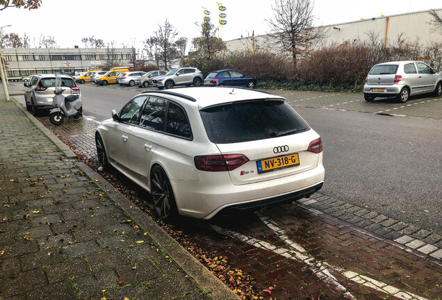 Audi RS4 Avant B8