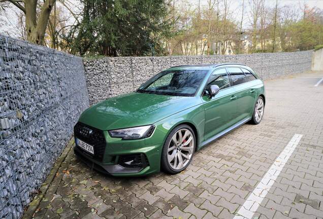 Audi RS4 Avant B9