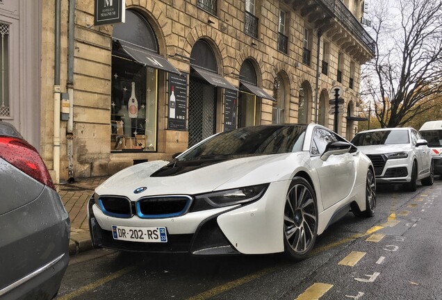 BMW i8