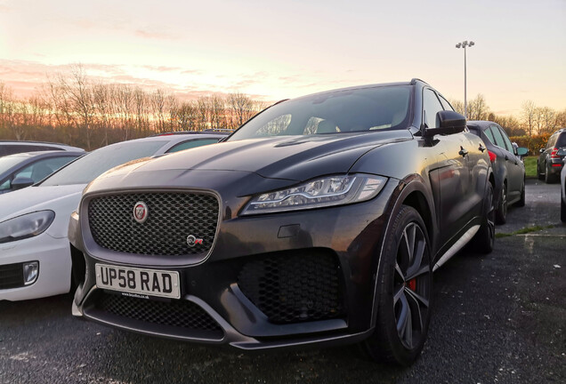 Jaguar F-PACE SVR