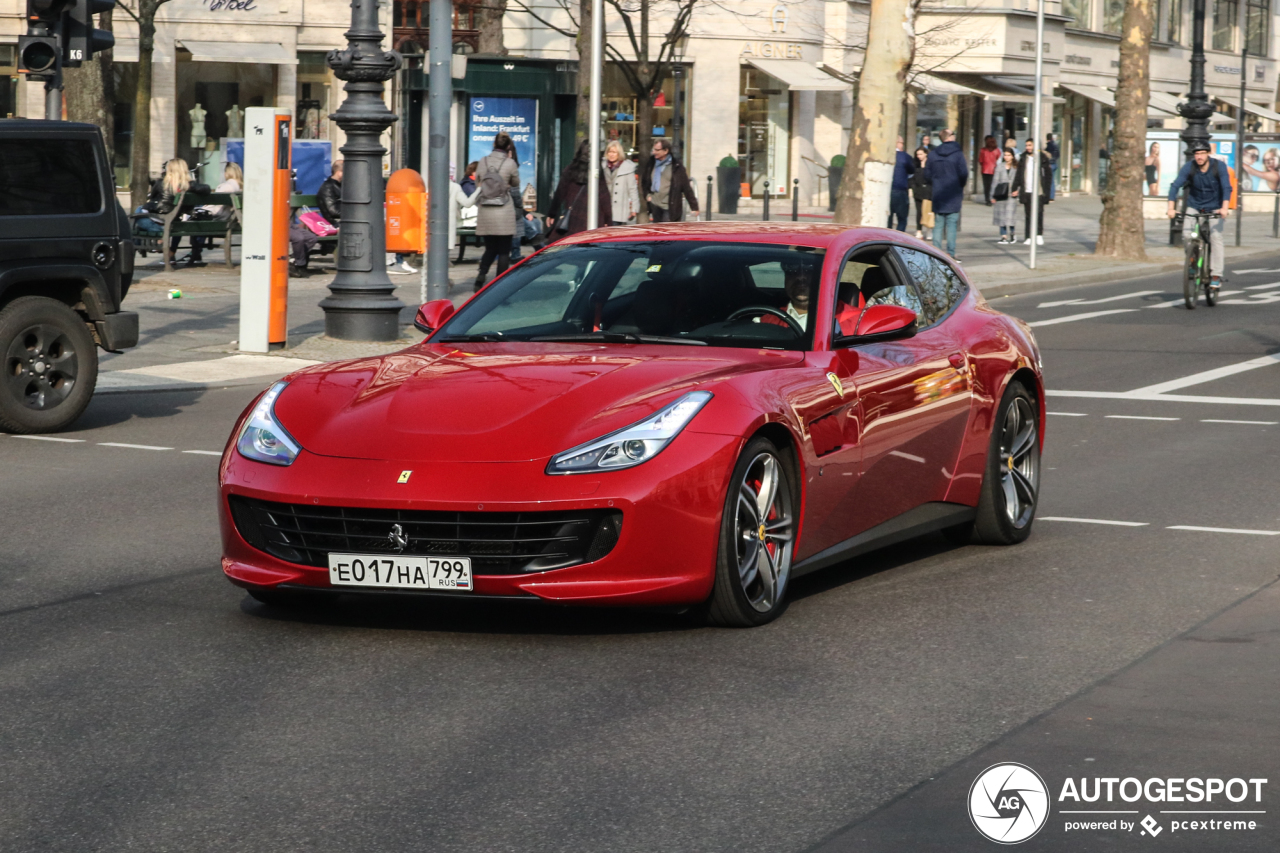 Ferrari GTC4Lusso