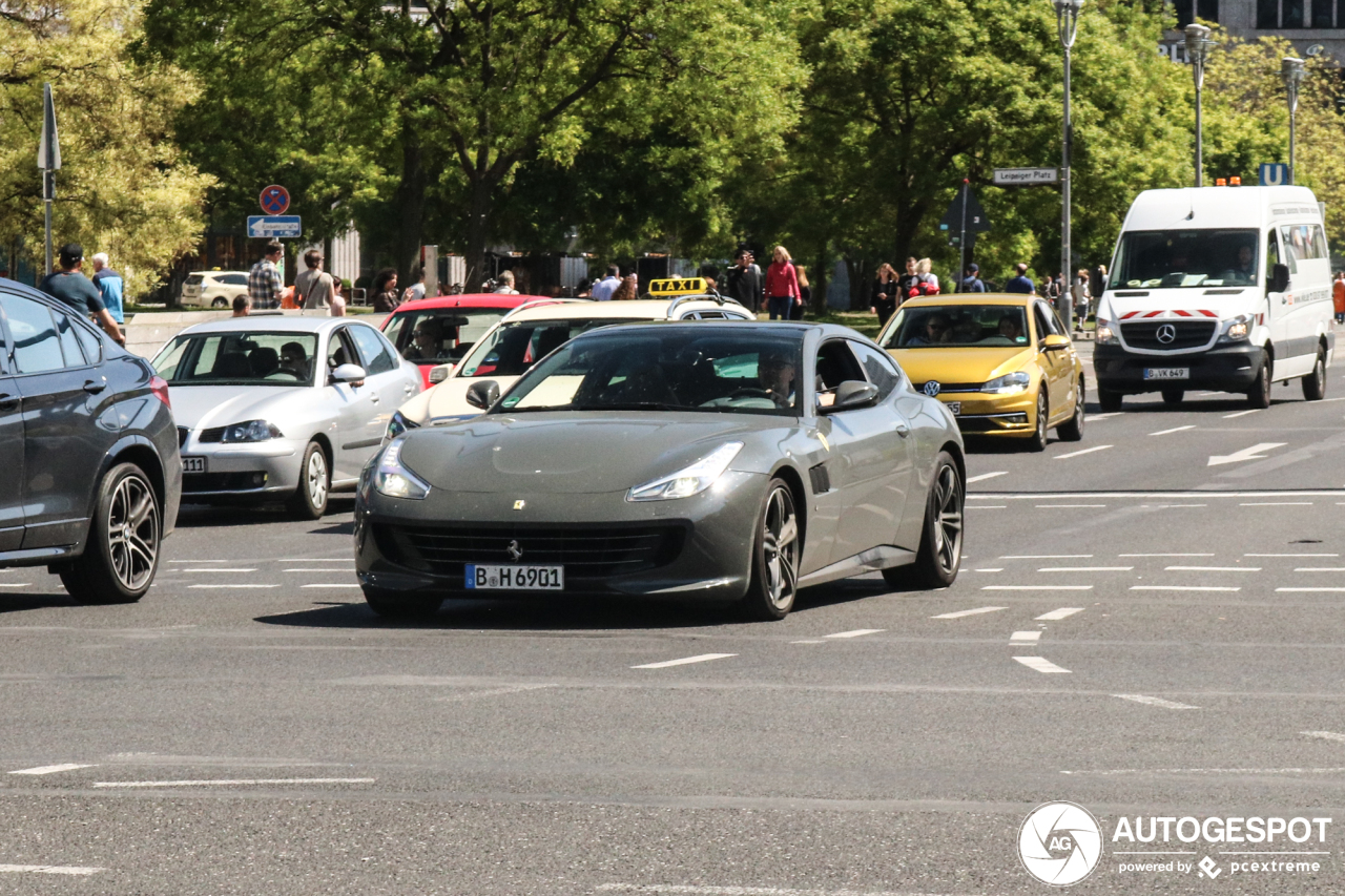 Ferrari GTC4Lusso