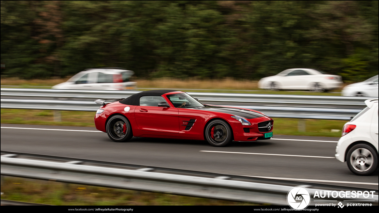 Mercedes-Benz SLS AMG GT Roadster Final Edition