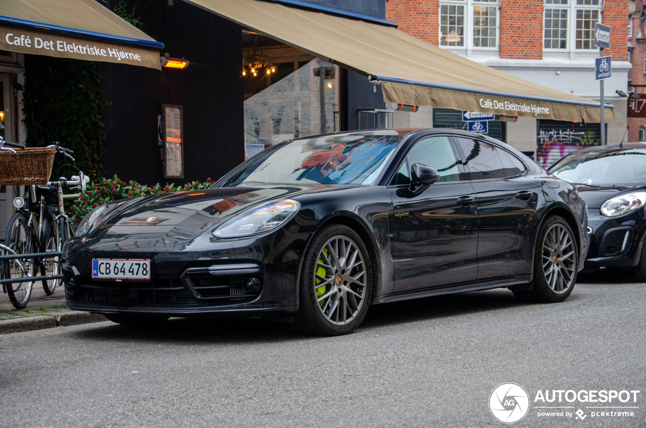 Porsche 971 Panamera Turbo S E-Hybrid