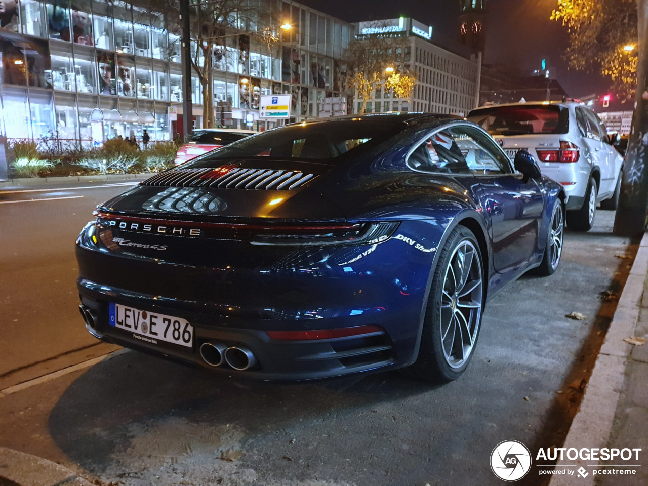 Porsche 992 Carrera 4S