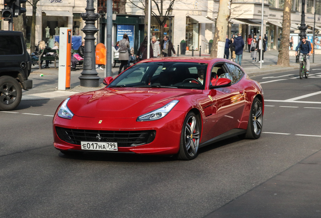 Ferrari GTC4Lusso