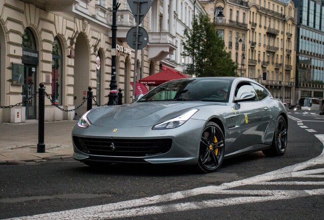 Ferrari GTC4Lusso