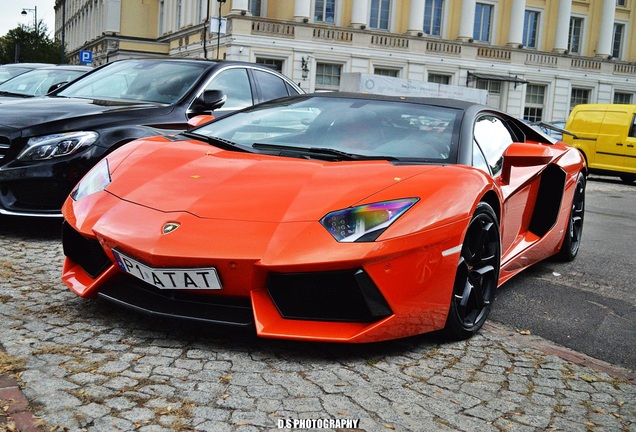 Lamborghini Aventador LP700-4