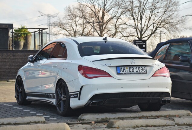 Mercedes-Benz CLA 45 AMG C117