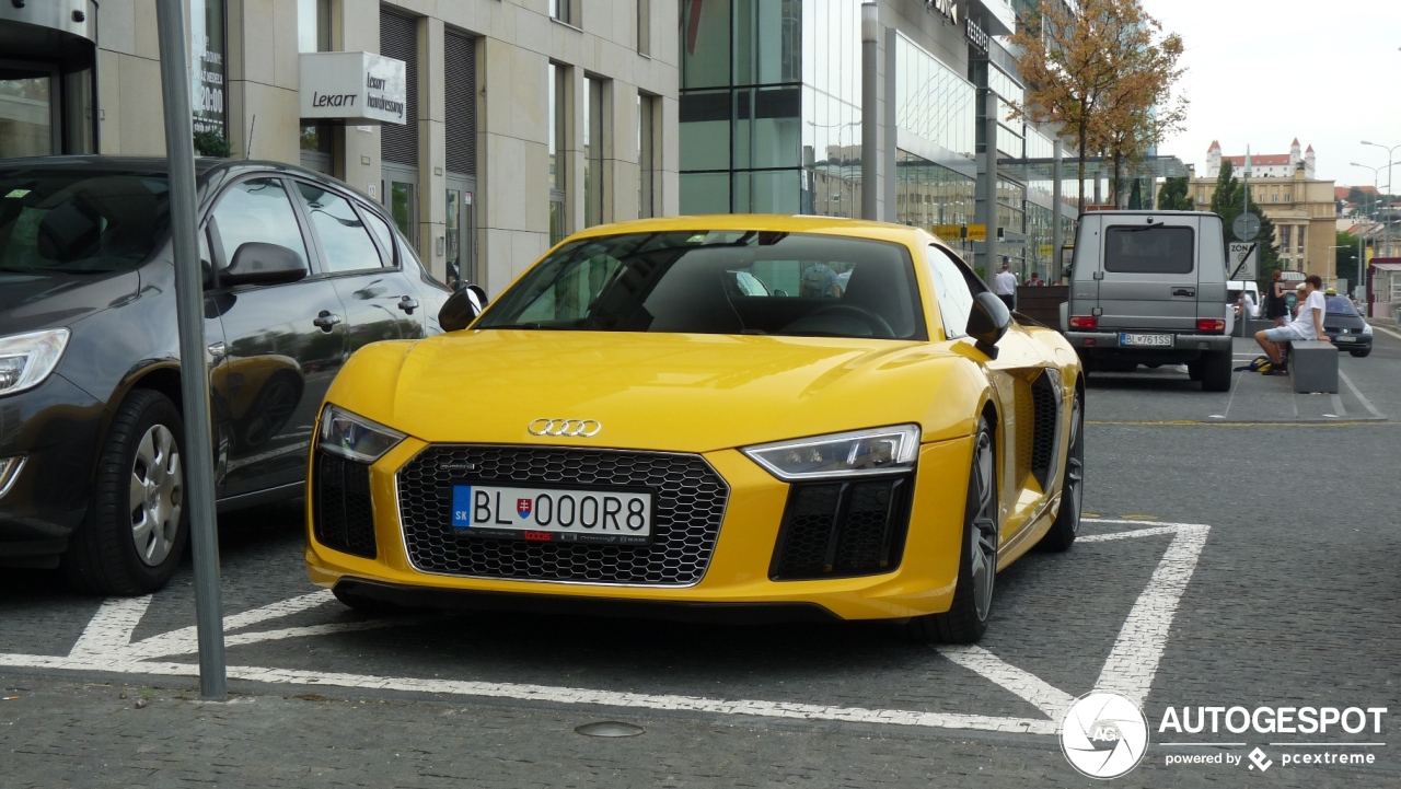 Audi R8 V10 Plus 2015