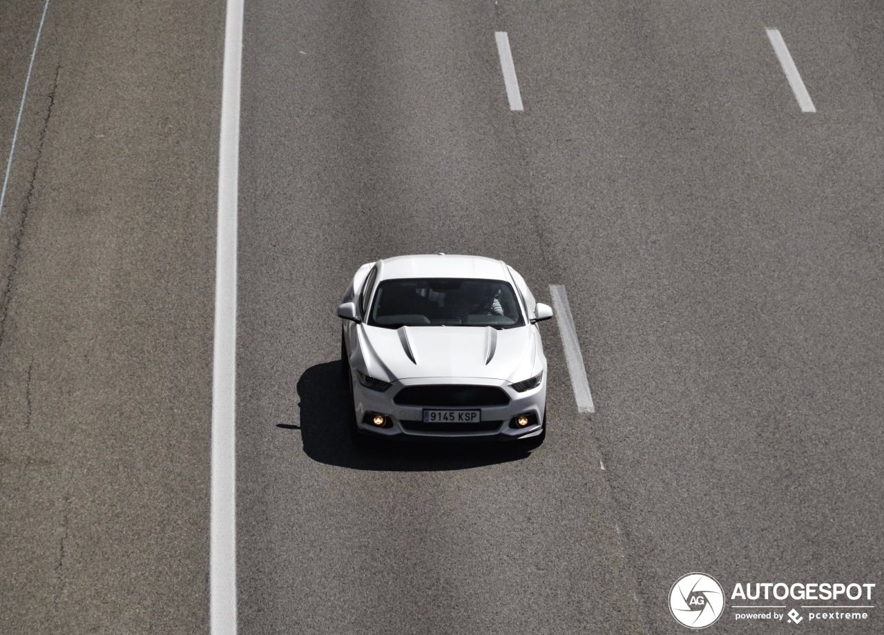 Ford Mustang GT 2015 Black Shadow Edition