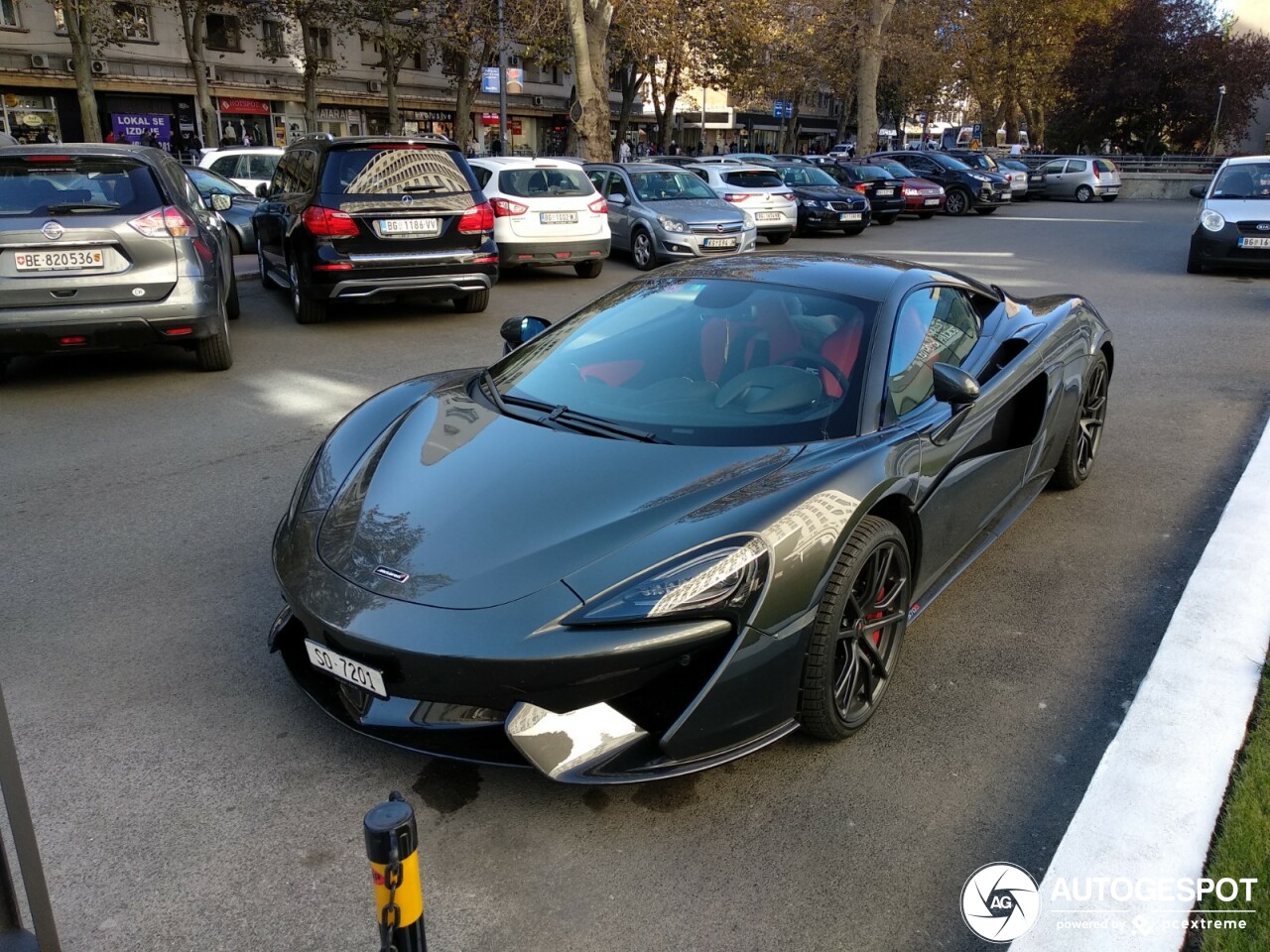 McLaren 570S