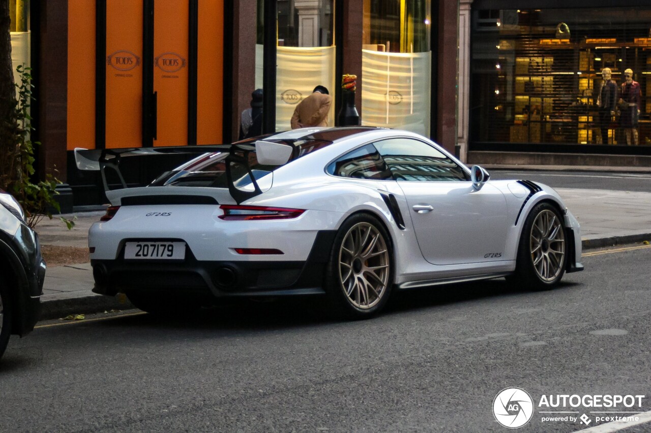 Porsche 991 GT2 RS Weissach Package