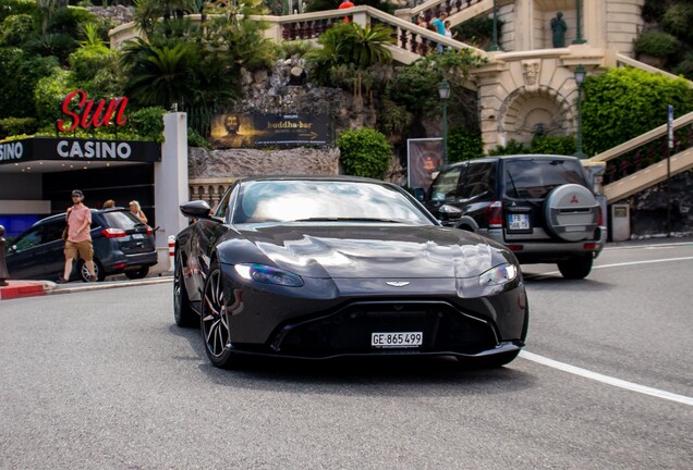 Aston Martin V8 Vantage 2018